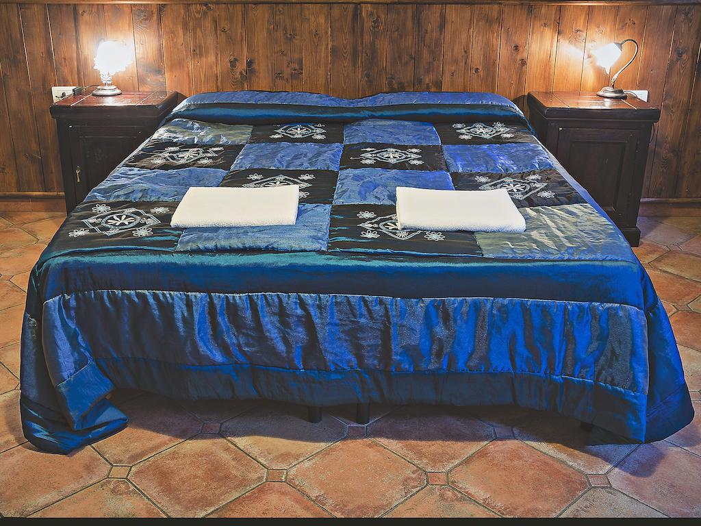 Bed And Breakfast Ichnos กาลาโกโนเน ห้อง รูปภาพ