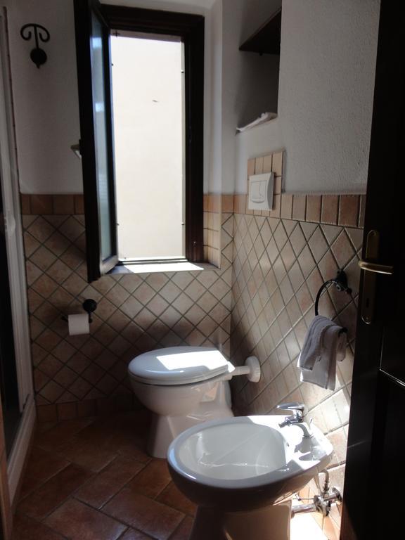 Bed And Breakfast Ichnos กาลาโกโนเน ภายนอก รูปภาพ